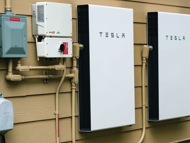 sr-solar-battery-types